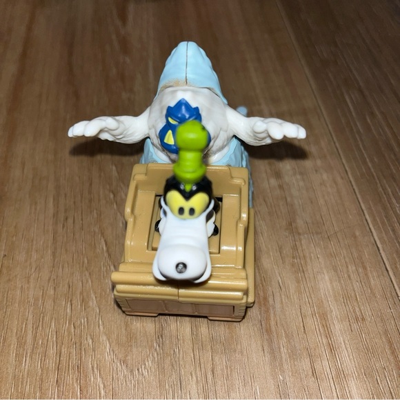 McDonald’s 2020 Happy Meal Disney Runaway Train Set of 11 MickeyMinnieGoofyDaisy - Picture 10 of 12